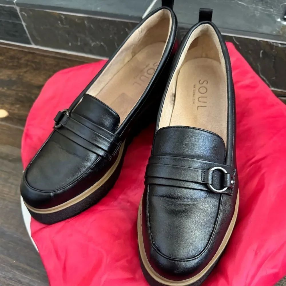 Soul Naturalizer Black Joyla Platform Loafers Lug Sole Slip On Size 12M EUC